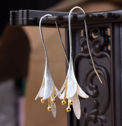 Stunning Long Floral Earrings in Luxury Gift Box